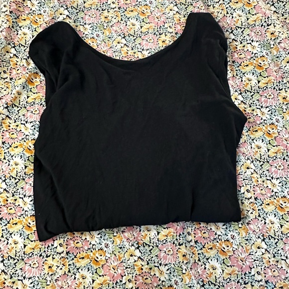 Lululemon black long sleeve - Picture 4 of 4